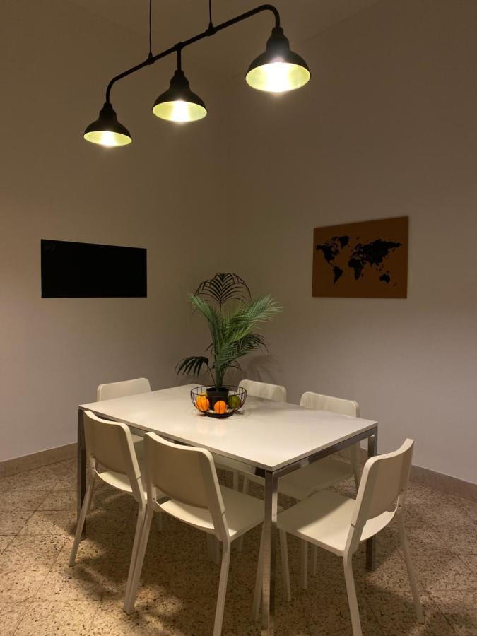 팔레르모 Urban Poet Retreat - Casa Di Vincenzo E Andrea 2 아파트 외부 사진