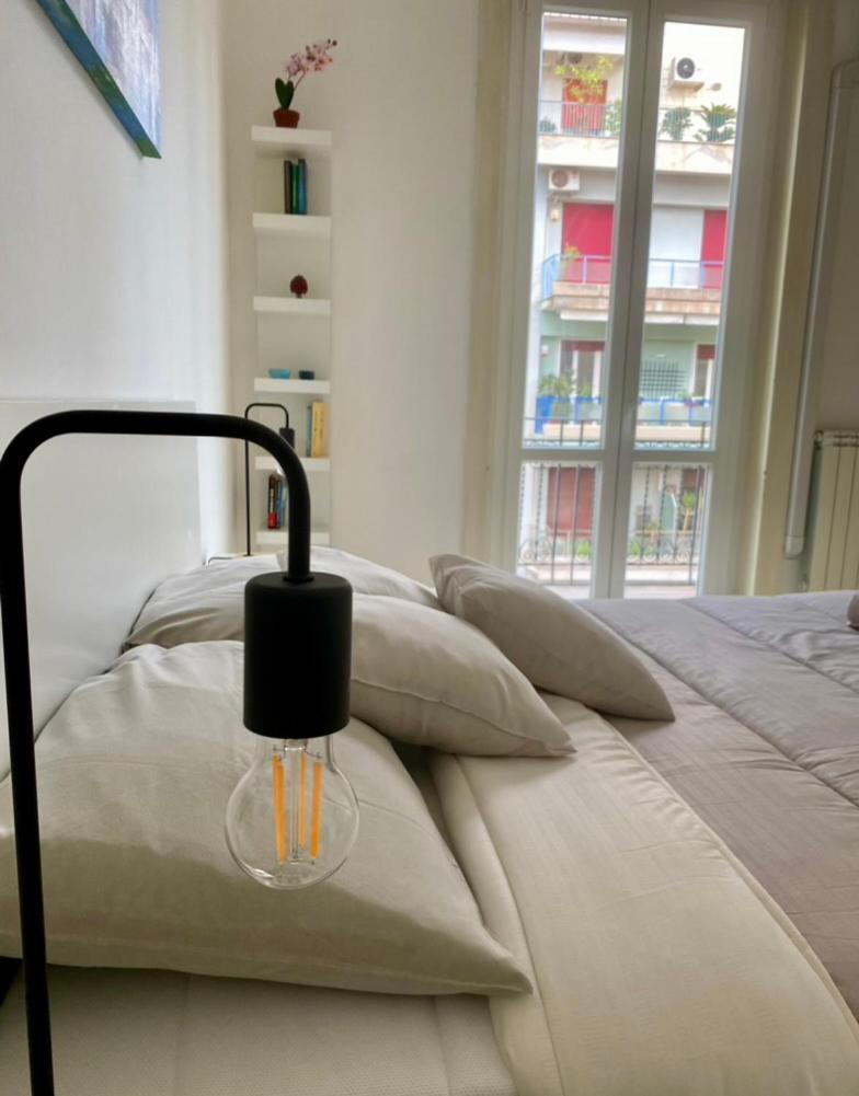 팔레르모 Urban Poet Retreat - Casa Di Vincenzo E Andrea 2 아파트 외부 사진